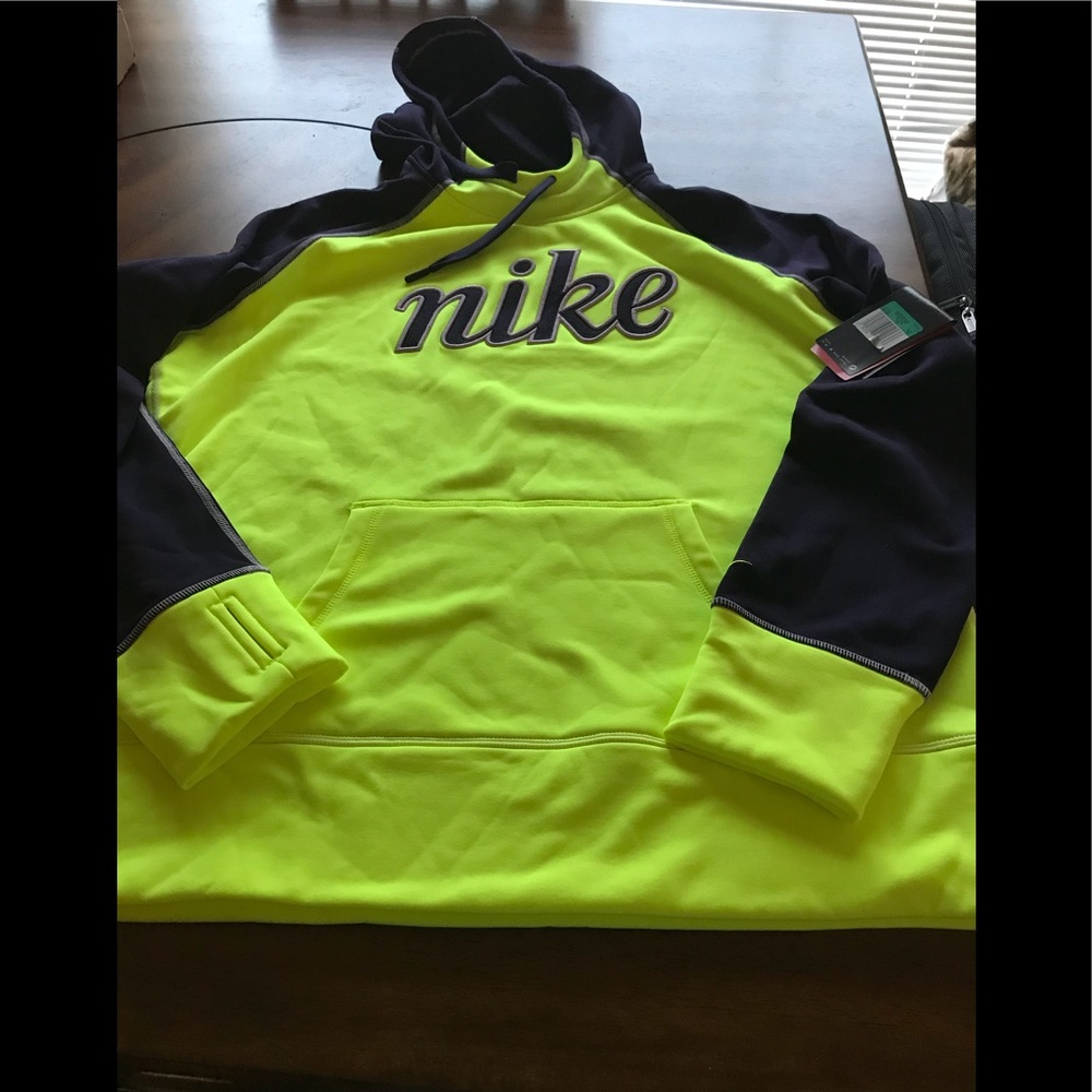 Nike Therma-Fit Womens XL Hoodie